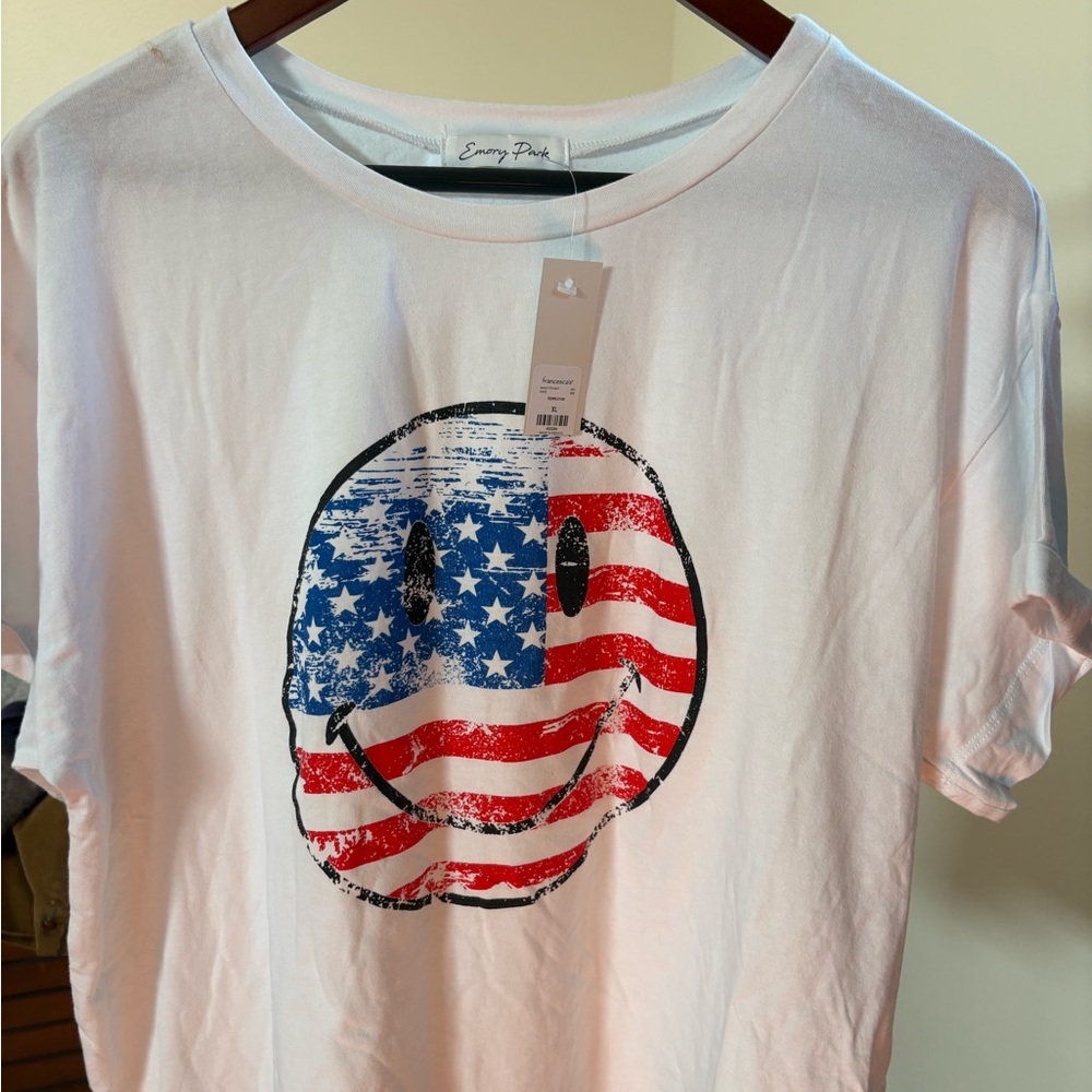 White T-Shirt with American Flag Smiley